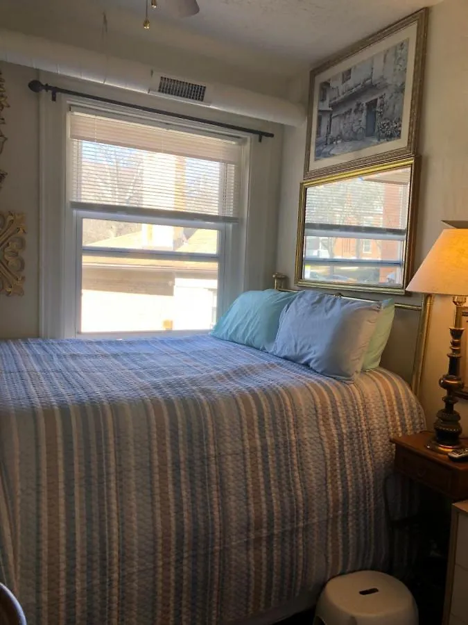 Highland Park Pittsburgh Apartment 0*,