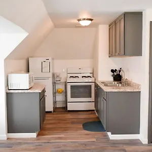  Apartment Unwind In A Bright Comfortable For 3